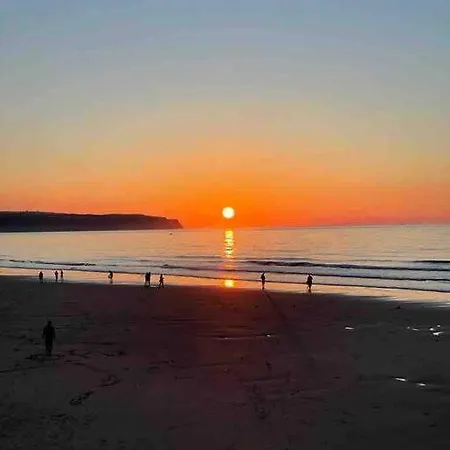 펜션 Cosy 400yr Old Cottage, Flowergate, Whitby, Sleeps 6 휫비