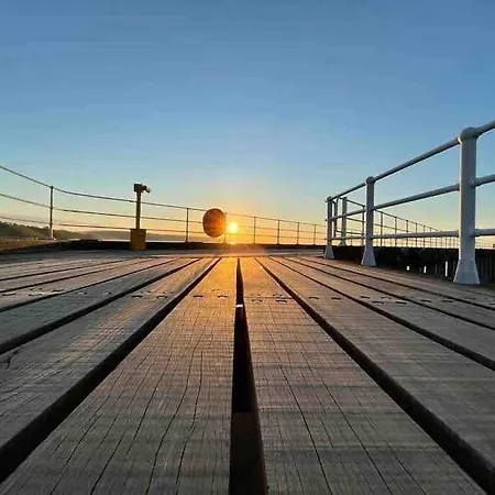 Cosy 400yr Old Cottage, Flowergate, Whitby, Sleeps 6