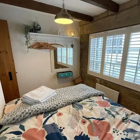 度假居 Cosy 400yr Old Cottage, Flowergate, Whitby, Sleeps 6