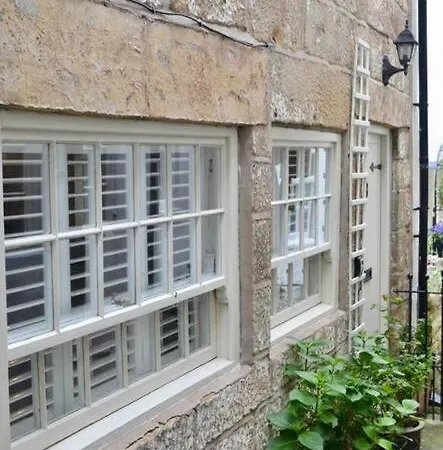 度假居 Cosy 400yr Old Cottage, Flowergate, Whitby, Sleeps 6 *